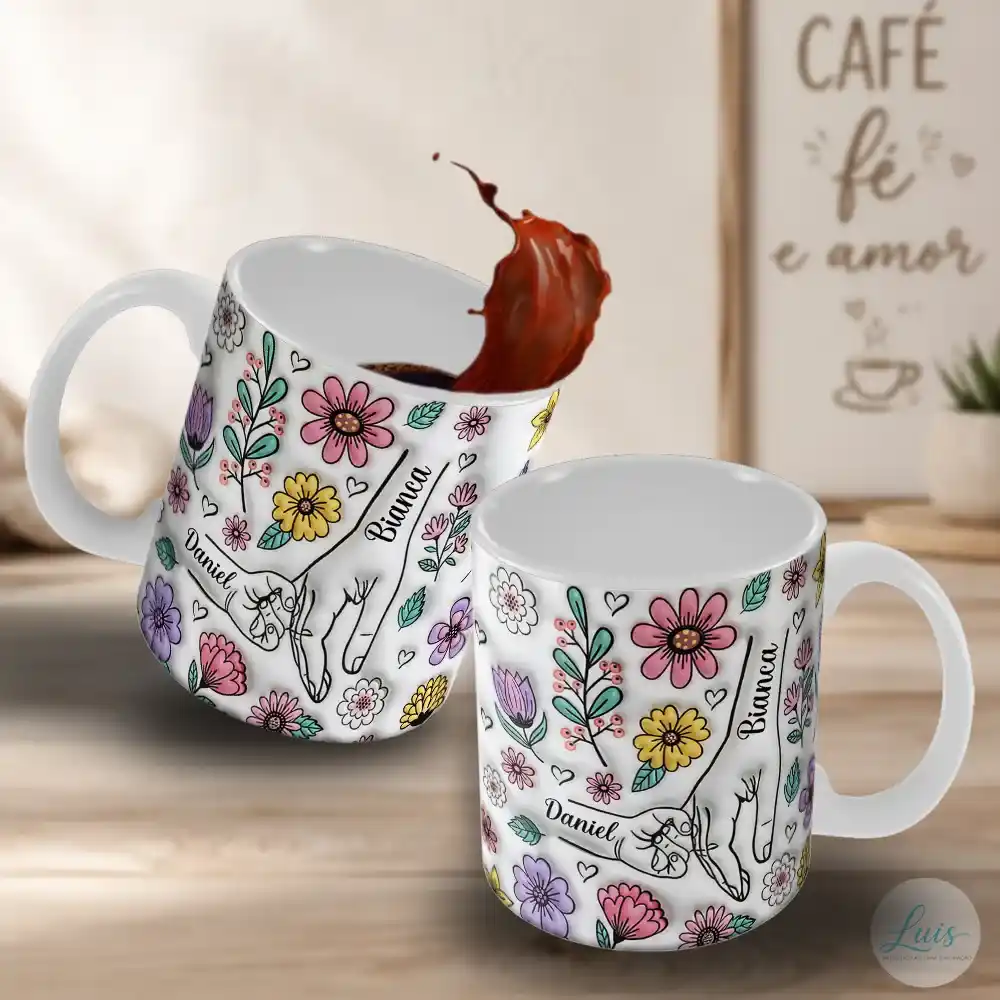 arte para caneca dia das mães com mãozinhas de mãe-e um filho unidas personalizadas com nomes fundo floral com efeito em 3d